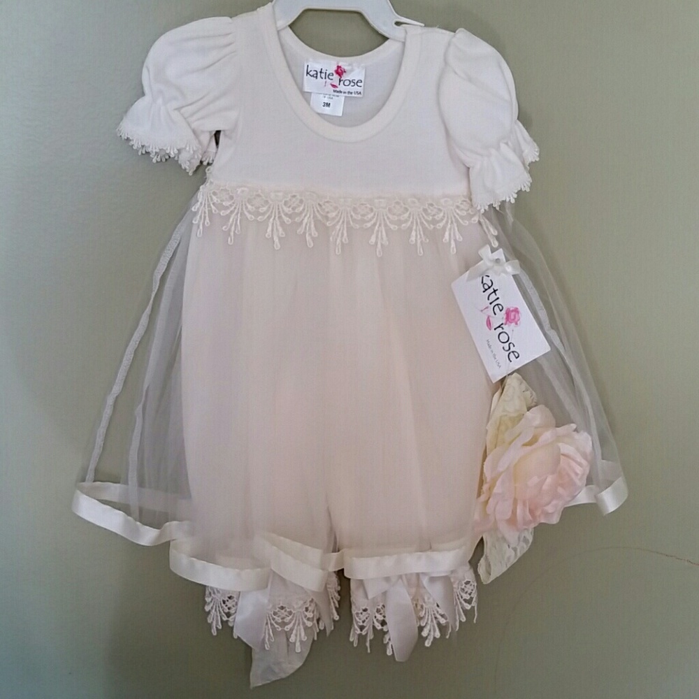 Beautiful Baby Girl Christening/Party Dress nwt